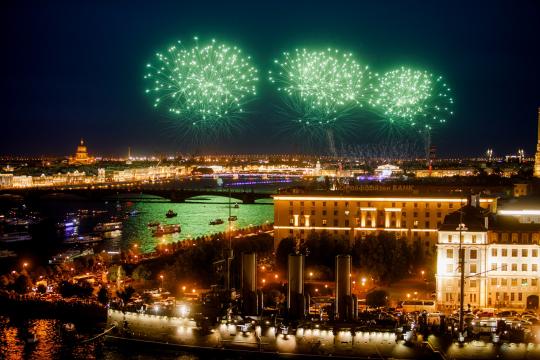 А теперь — салют!